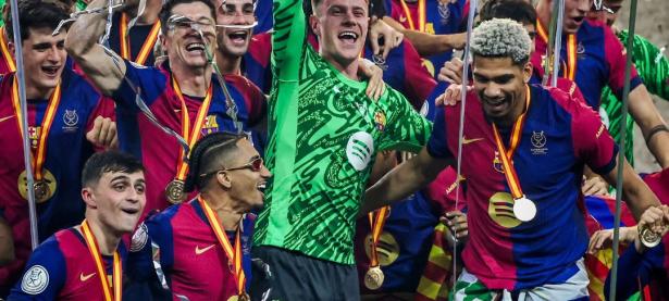 尤文图斯赛前列队欢迎巴萨，尊重对手尽显风度！的简单介绍